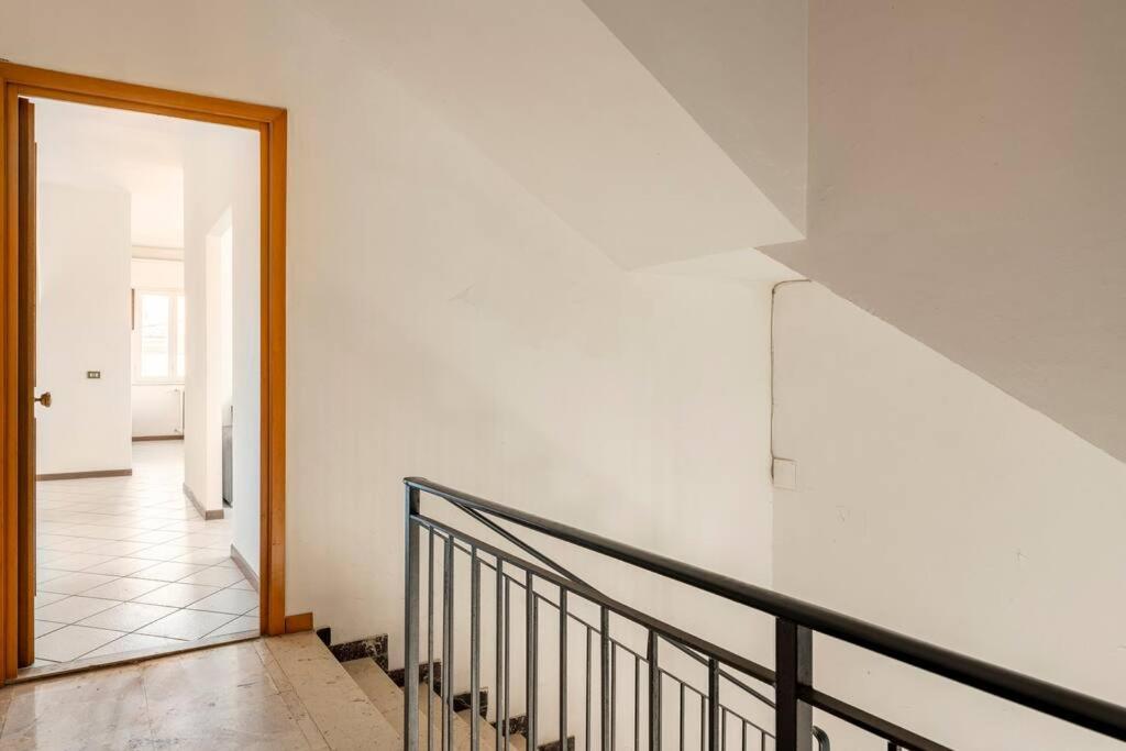 Chic Italian Escape - Casa Vacanze Lorusso มอนเตกาตินี แตร์เม ภายนอก รูปภาพ